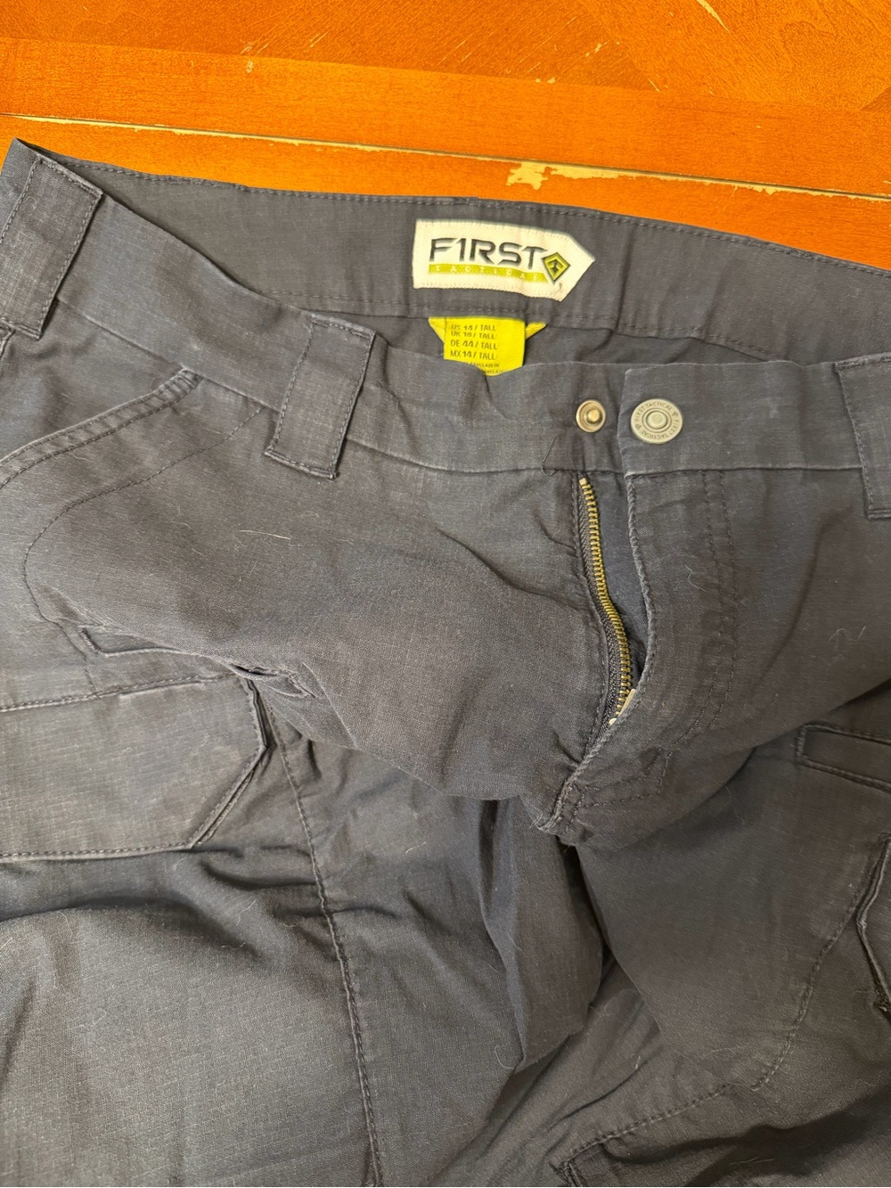 Men’s Cargo Pants in Dark Gray
